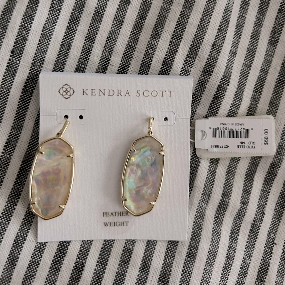 NWT MOP Kendra Scott Dangle Earrings